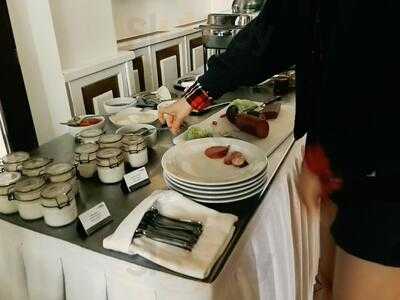 Kavarna U Zlatého Jelena