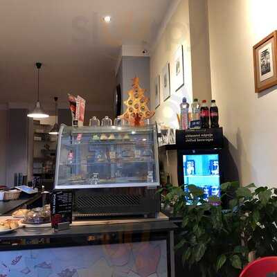 Bakery Café By "muffin Concept"