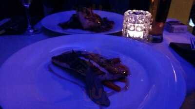 Loca Restaurant & Cafe Bar