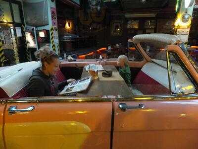 Rock And Roll Garage