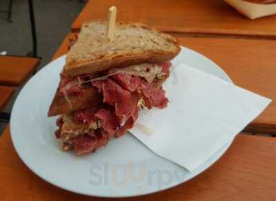 Farmaske Reznictvi & Bistro