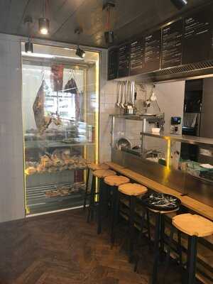 Farmaske Reznictvi & Bistro