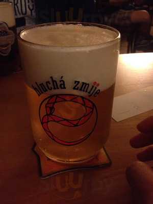Pivnice Hlucha Zmije