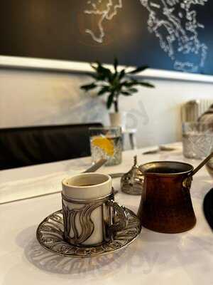 Bistro & Shop By Antonio Sandev