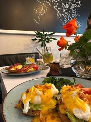 Bistro & Shop By Antonio Sandev