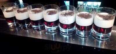 Funky Bee Cocktail Bar & Lounge