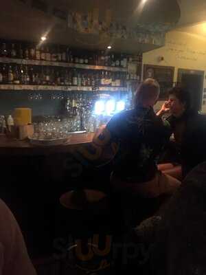 Postel Restaurant And Bar