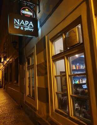Napa Bar And Gallery