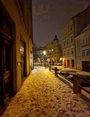 James Joyce The Irish Pub