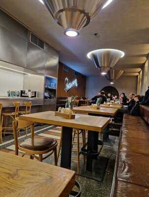 Potrefená Husa Na Verandách