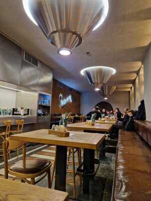 Potrefená Husa Na Verandách