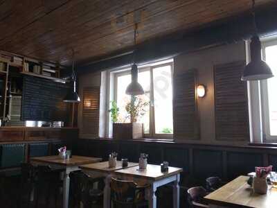 Hospůdka U Pětníka A Bar