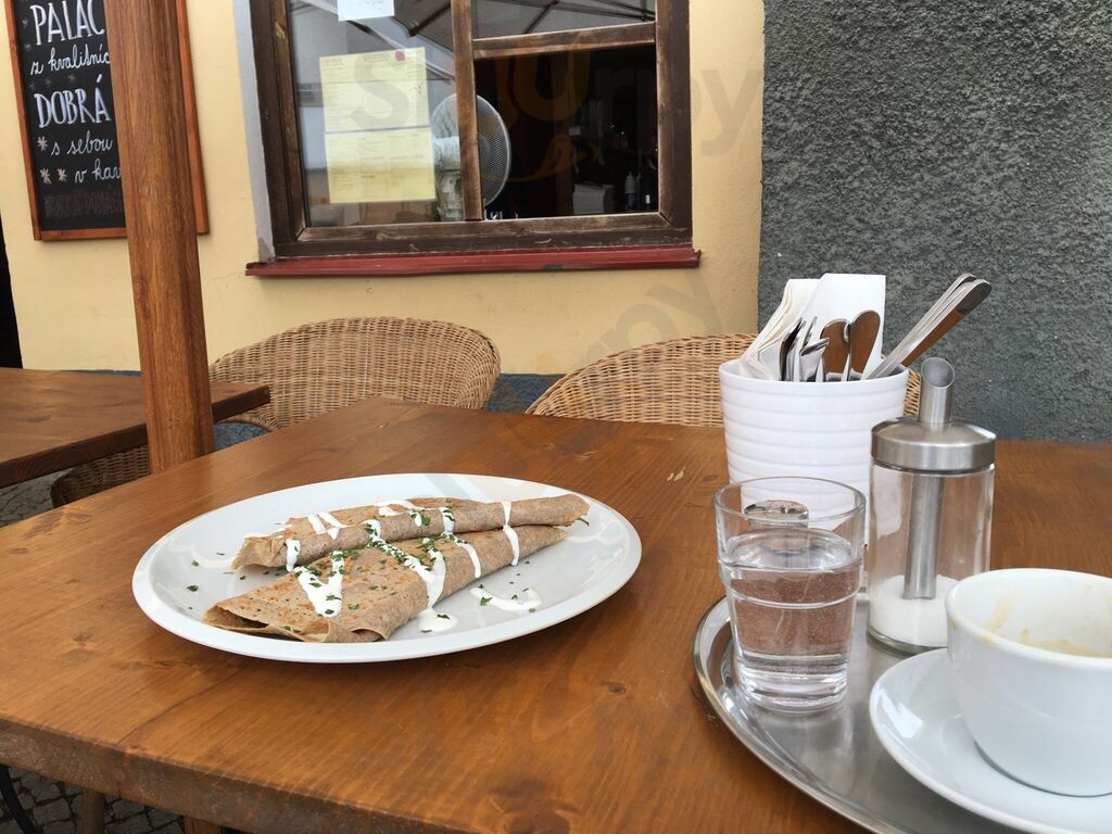 Cafe Creperie Strakatý Králík