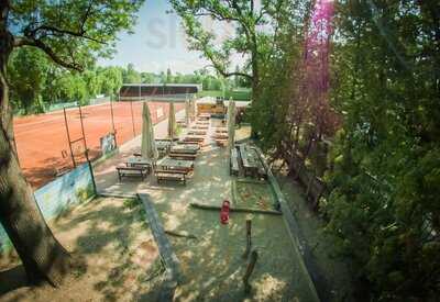 Tenis Pub Lužánky