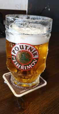 2 Blázni Na Poličce