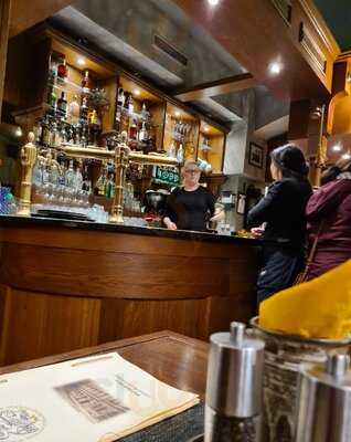 U BÍlÉho Lva "starosmíchovská Pivnice"