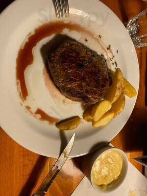 Steakový A Pivní Bar Pod Lékárnou