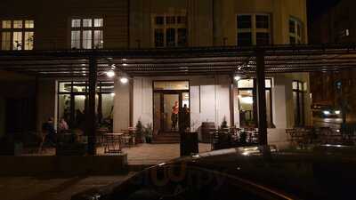 Botanic Bar & Bistro