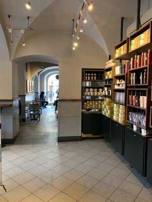 Starbucks Malostranske Namesti