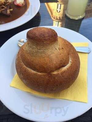 Hotel U Tri Pstrosu Restaurant