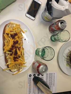 Hadog Burgers & Hotdogs Praha