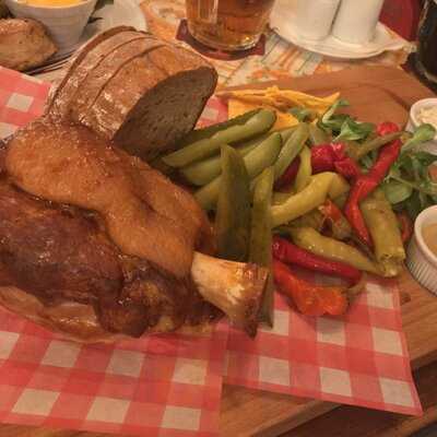 Pivní A Vinný šenk Železná Růže