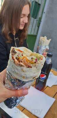 Gemüse Corner Kebab