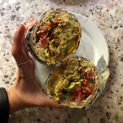 Gemüse Corner Kebab