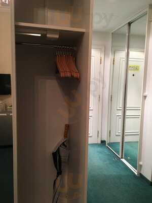 Hotel Ambassador Zlata Husa