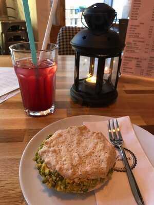 Kavárna - Cukrárna Elvíra