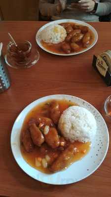 Cinska Restaurace Cervene Jablko