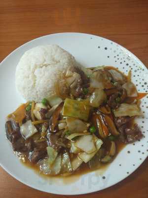 Cinska Restaurace Cervene Jablko