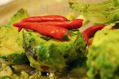 Everest Indian Restaurant