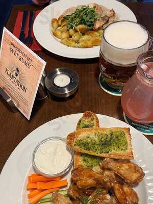 Cik - Cak Café Bar - Restaurant