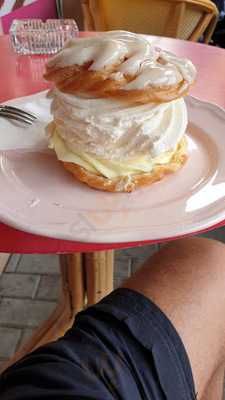 Snídejte šampaňské