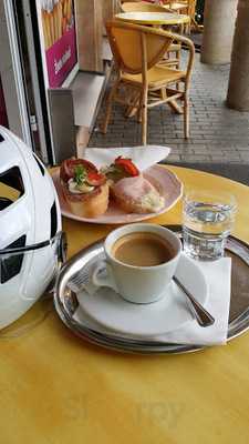 Snídejte šampaňské