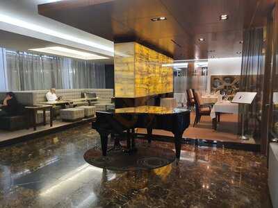 Siesta Lobby & Wine Restaurant