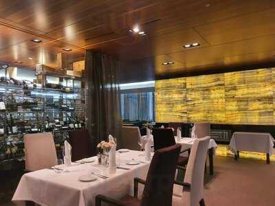 Siesta Lobby & Wine Restaurant