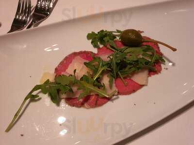 Siesta Lobby & Wine Restaurant