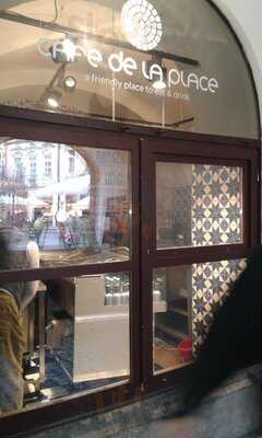 Cafe De La Place