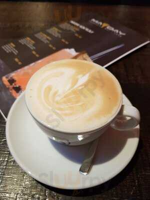 Mayday Cocktail Bar Café