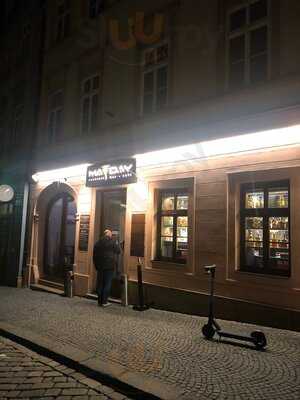 Mayday Cocktail Bar Café