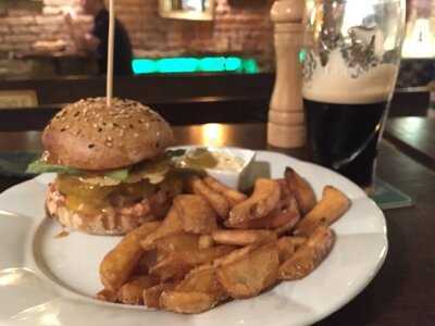 The Erin's Flag Irish Pub