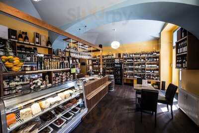 Cellarius Karlín Wine & Beer Bar