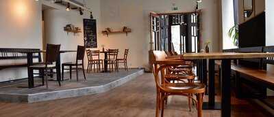 Kavárna & Restaurace Palmovka