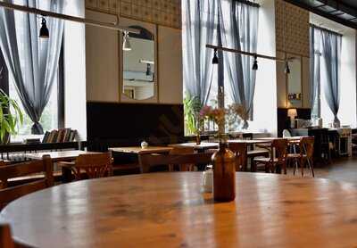 Kavárna & Restaurace Palmovka