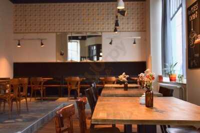 Kavárna & Restaurace Palmovka