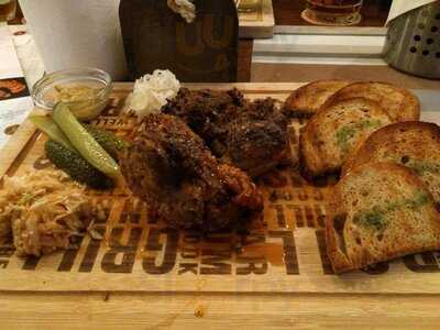 Starobrnenska Pub Na Divadelni