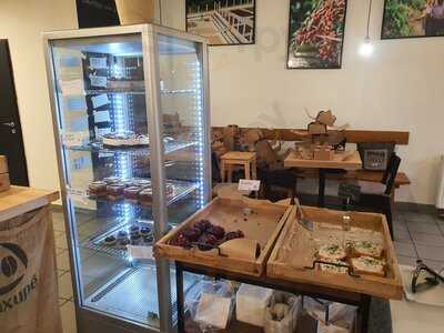 Komár Kafe - Espresso Bar