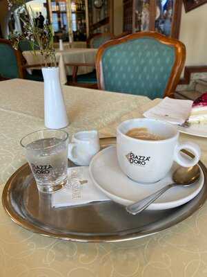 Cafe Mozart